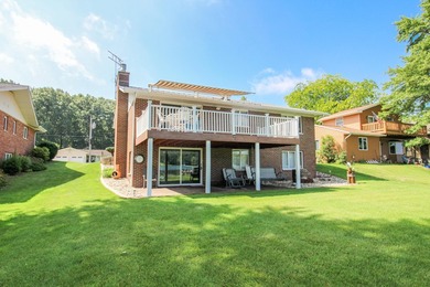 Experience exceptional lakefront living on all-sports Pleasant - photo 1