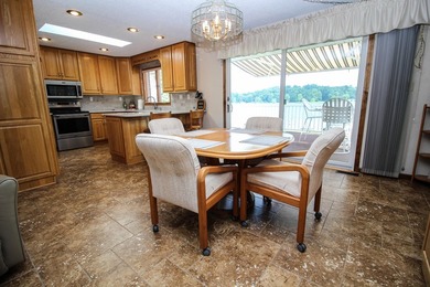 Experience exceptional lakefront living on all-sports Pleasant - photo 10