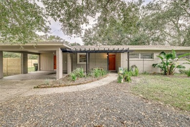 Lake Bentley Home For Sale in Lakeland Florida