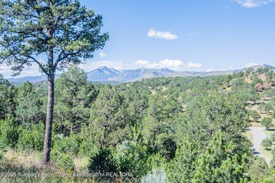 Discover your own mountain escape with this beautiful 4