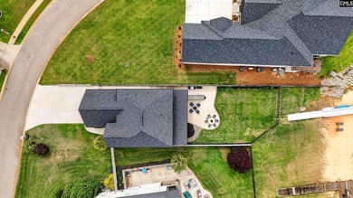 Stunning Lakefront views and private dock. Experience the - photo 3