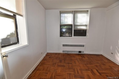 PRICED TO SELL !!! Location,Location ,Location with a very low - photo 13