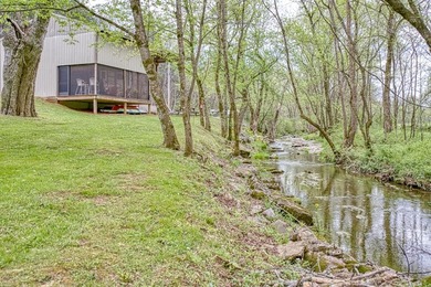 Center Hill Lake LOCATION! Enjoy creekside living with this - photo 21