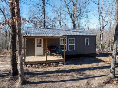 Discover 3.23 wooded acres in the sought-after Webb's Landing 3 - photo 2