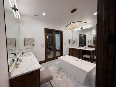 Welcome to your new luxury home! Home features: -Air conditioner - photo 23