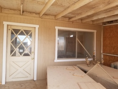 Salton Sea Lake Home For Sale in Bombay Beach California