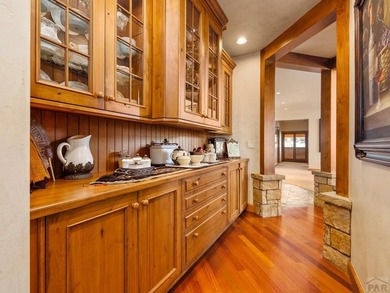 LUXURY RESORT LIVING ESTATE W/GYMNASIUM! CUSTOM BUILT BY - photo 10