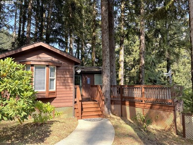 Serene Cabin Retreat with Panoramic Mountain Views - Whaleshead - photo 3