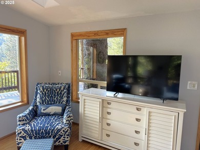 Serene Cabin Retreat with Panoramic Mountain Views - Whaleshead - photo 8