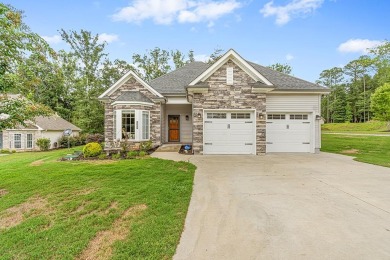 Lake Greenwood Home For Sale in Greenwood South Carolina