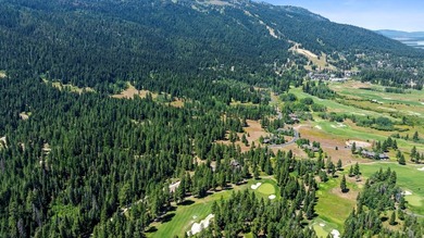 Discover the ultimate mountain lifestyle with this exceptional - photo 13