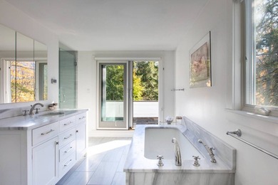 LUXURY PROPERTY AUCTION: 15-29 July. Accepting starting bids - photo 18