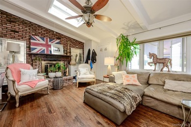 Bellmore legal 2-family home offers incredible versatility for - photo 25