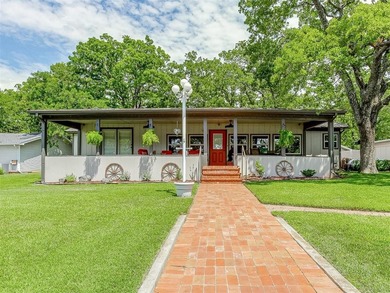 Lakefront living at its finest on beautiful Lake Humphreys in - photo 3