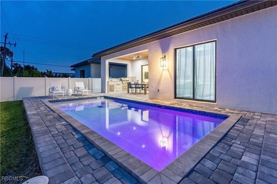 Recently built and currently operating as a luxury short-term - photo 46