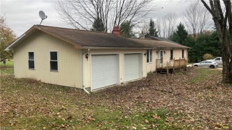 (private lake, pond, creek) Home Sale Pending in Howard Ohio