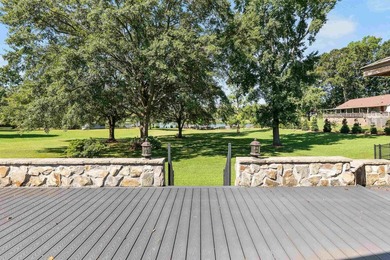 Welcome to 423 Coggins Shore Rd, a beautiful waterfront home in - photo 3