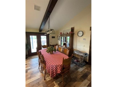 Country living at its finest. Privacy, quiet & heavenly describe - photo 16