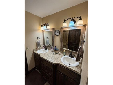 Country living at its finest. Privacy, quiet & heavenly describe - photo 26