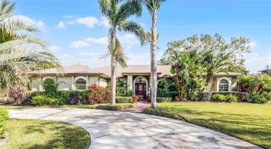 Lake Home For Sale in Winter Haven, Florida