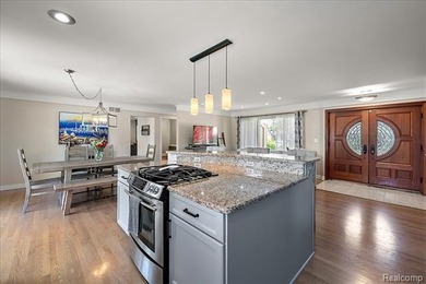 Spectacular in St. Clair Shores! This waterfront home offers - photo 11