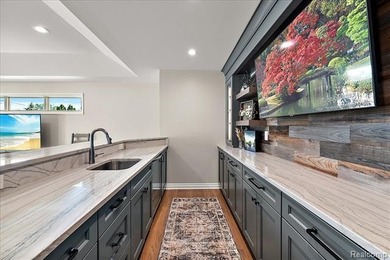 Spectacular in St. Clair Shores! This waterfront home offers - photo 15