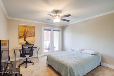 Beautiful condo in the heart of Biloxi just a short walk to the - photo 20