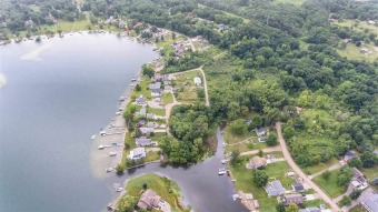 Runyan Lake Lot For Sale in Fenton Michigan