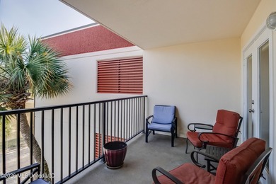 Beautiful condo in the heart of Biloxi just a short walk to the - photo 22