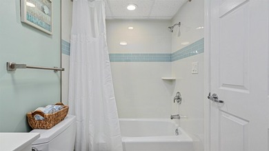 Fully furnished 1 bedroom condo that has been exceptionally well - photo 28