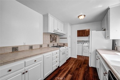 Imagine coming home to a property that offers the perfect blend - photo 8