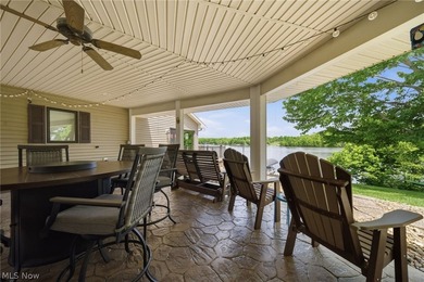 Welcome to lake life at its finest in the heart of Roaming - photo 35