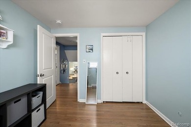 Spectacular in St. Clair Shores! This waterfront home offers - photo 39