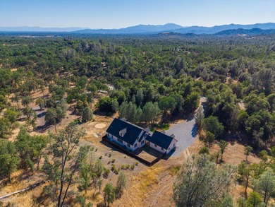 Gorgeous custom farmhouse situated on 5 acres, offering 3 - photo 43