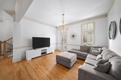 Nestled in the desirable Newgate at Windermere community, this