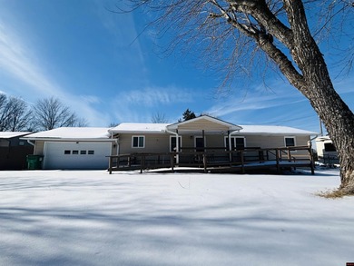 Located just outside of Mountain Home, this well-maintained home