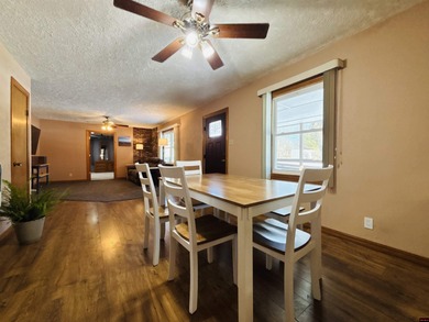 Located just outside of Mountain Home, this well-maintained home