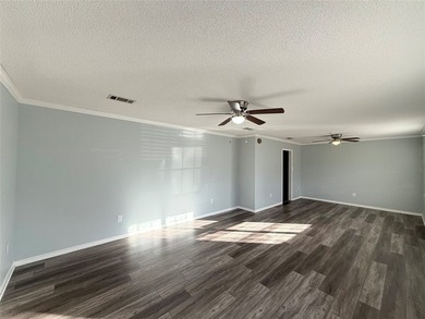 Experience a home designed for both relaxation and everyday - photo 6