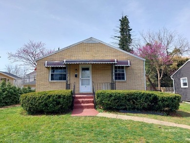 (private lake, pond, creek) Home For Sale in Athens Ohio