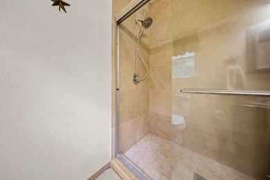 This beautiful 2-bedroom, 2-bathroom home offers the perfect - photo 14