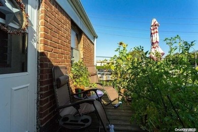 Spacious Open Floor Plan Two Bed Two Full Bath Unit. Enter This - photo 21
