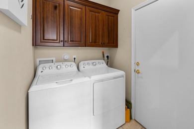 NEW ROOF! Lakefront 3-bedroom, 2-bath villa in 55+ gated - photo 14