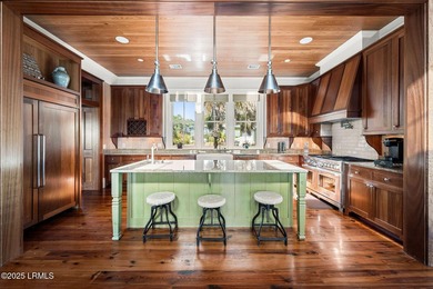 Timeless Lowcountry elegance & thoughtful design define this - photo 17