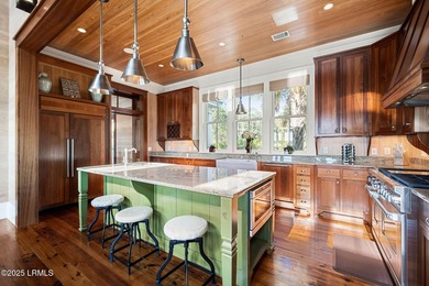 Timeless Lowcountry elegance & thoughtful design define this - photo 18