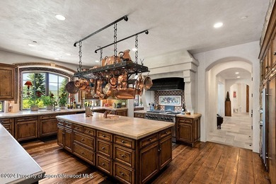 Experience the pinnacle of Woody Creek. This incredible 12,191 - photo 20