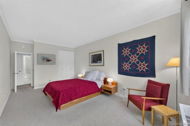 Make every day, one of leisure and delight. Perched above the - photo 35