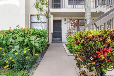 (private lake, pond, creek) Condo For Sale in Lake Worth Florida