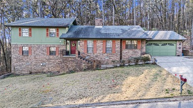 ***Welcome to 316 Craigswood Circle, tucked away on a quiet - photo 2