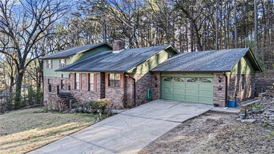 ***Welcome to 316 Craigswood Circle, tucked away on a quiet - photo 3