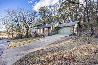 ***Welcome to 316 Craigswood Circle, tucked away on a quiet - photo 4